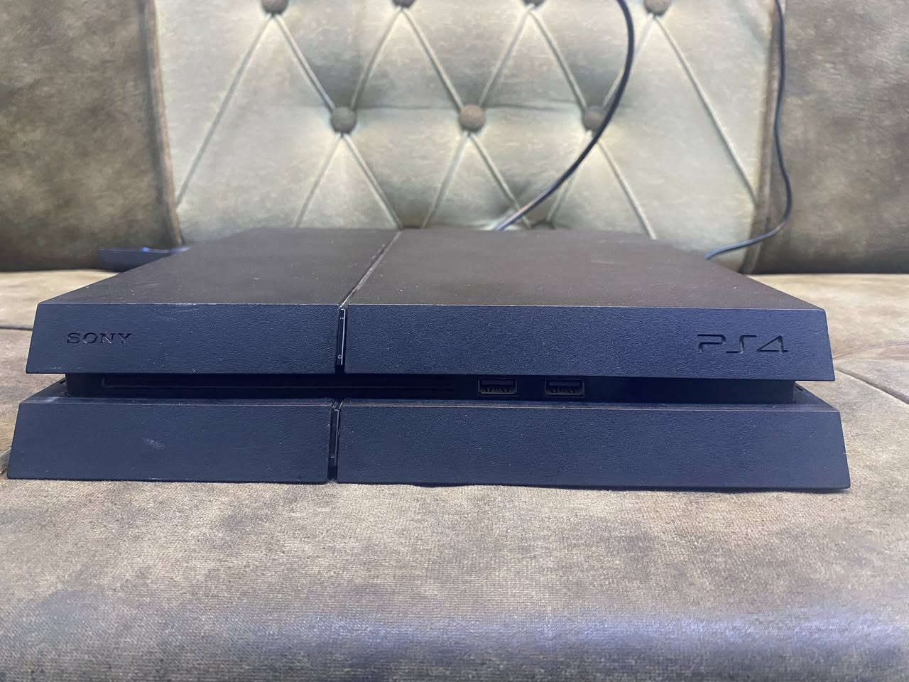 بلي فور مهكر فات  نضيف بي فيفا 26 و بيس هم26 جي تي اي  وبي 8 لعبات هم جهاز كلش نضيف  السعر250 فقل المكان بغداد العلاوي ***********
