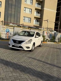 نيسان سني هندي  للبيع  2018 رقم بغداد سياره بيها طخه باب الصدر  وطخه ب...