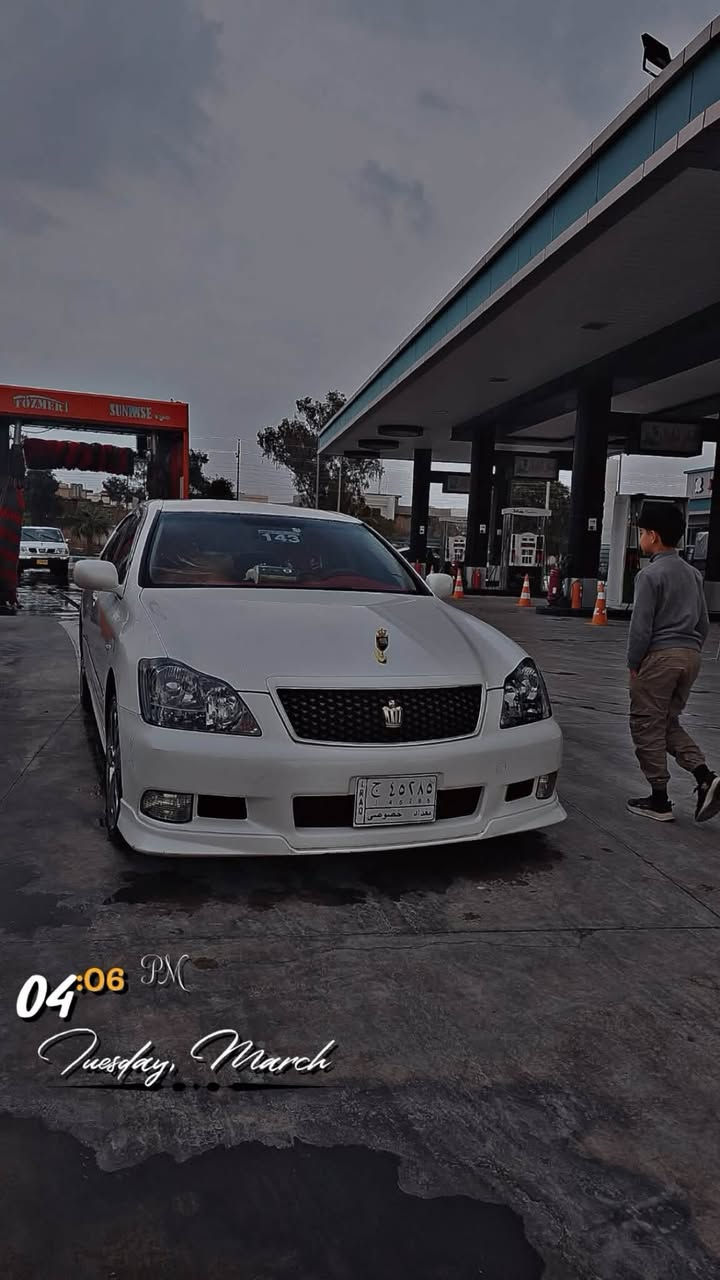 موسه ٢٠٠٥ لوكه سةيارةكة سةنتي نوقساني نيه كامل كراوه به ٢٠٠٧ يةك بارجة بوياغ اوروبايه مانكيكه جوار تايةي لوكم بو كريوه تبريد ساردو كرم بةشةرت تةقةو رةقة بةشةرت سةيارةكة هين ماله كامل مسرفه 
كودي بةناوي خومةوةية 
له كلارم
***********
