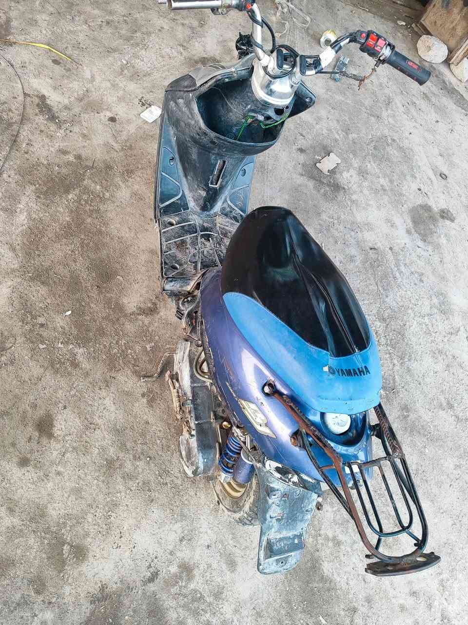 السلام عليكم مكلف بلنشر دراجه تسعه حلوه مكينه ناعمه سلف لايت بس يرادله باتري السعر150رقم صاحب الدراجه***********المكان هوير
