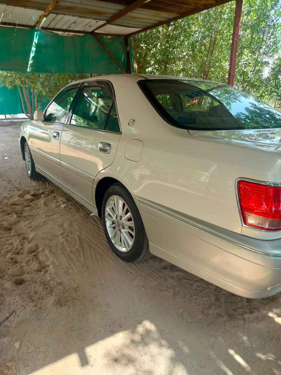 سلام عليكم للبيع جنون 2003 مكفوله ماعده قماره بيه حالوب باقي بدي مكفول   سعر 152بيه مجال ماشيه  100الف دكمتين سياره جديده رقم راعيه ***********

