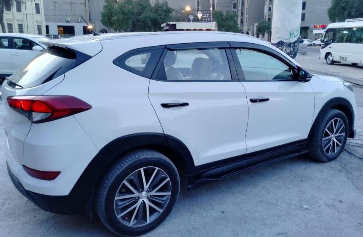 توسان 2017 للبيع
طخم تاير جديد
حدادية نظيفة
تبريد ممتاز 
سيارة كاملة من كلشي
السيارة ظايفلها منظومة غاز جديدة قبل 4 اشهر
يعني انسة صرف البانزين
وذا عاجبك تشيل المنظومة هاي بقت يم الشراي
بيها قطعتين صبغ جاملغ خلفي وباب
ب164 وبيها مجال للطيبين
شباب الشراي بياع لا يطب ويكسر السعر وتحياتي
*********** اتصال + واتساب
