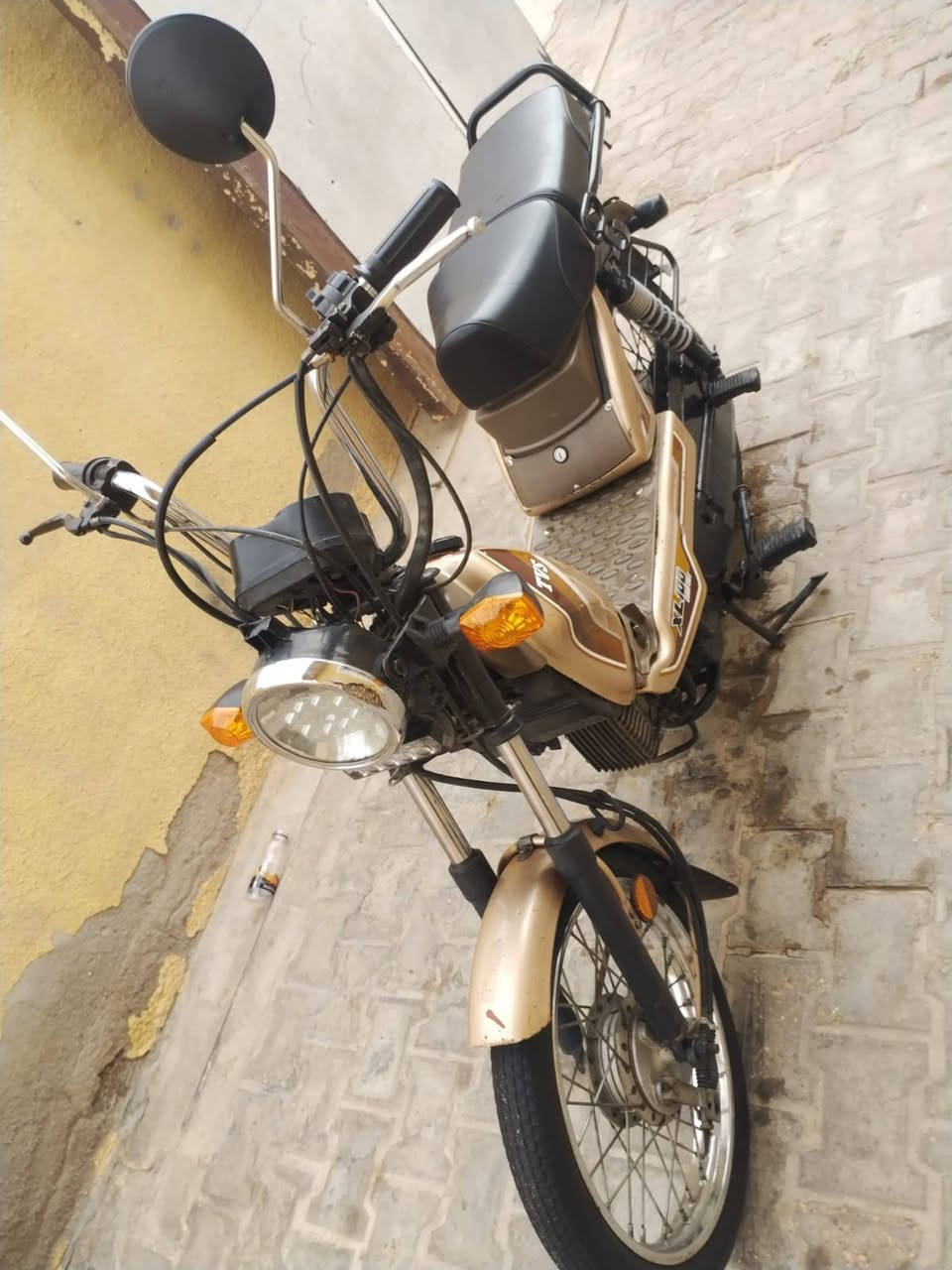 دراجه بانزين جاهزه كهربائيات سلف اشاير لايت سطاب ماناقصها شي مراوس او بيع واتساب ***********
