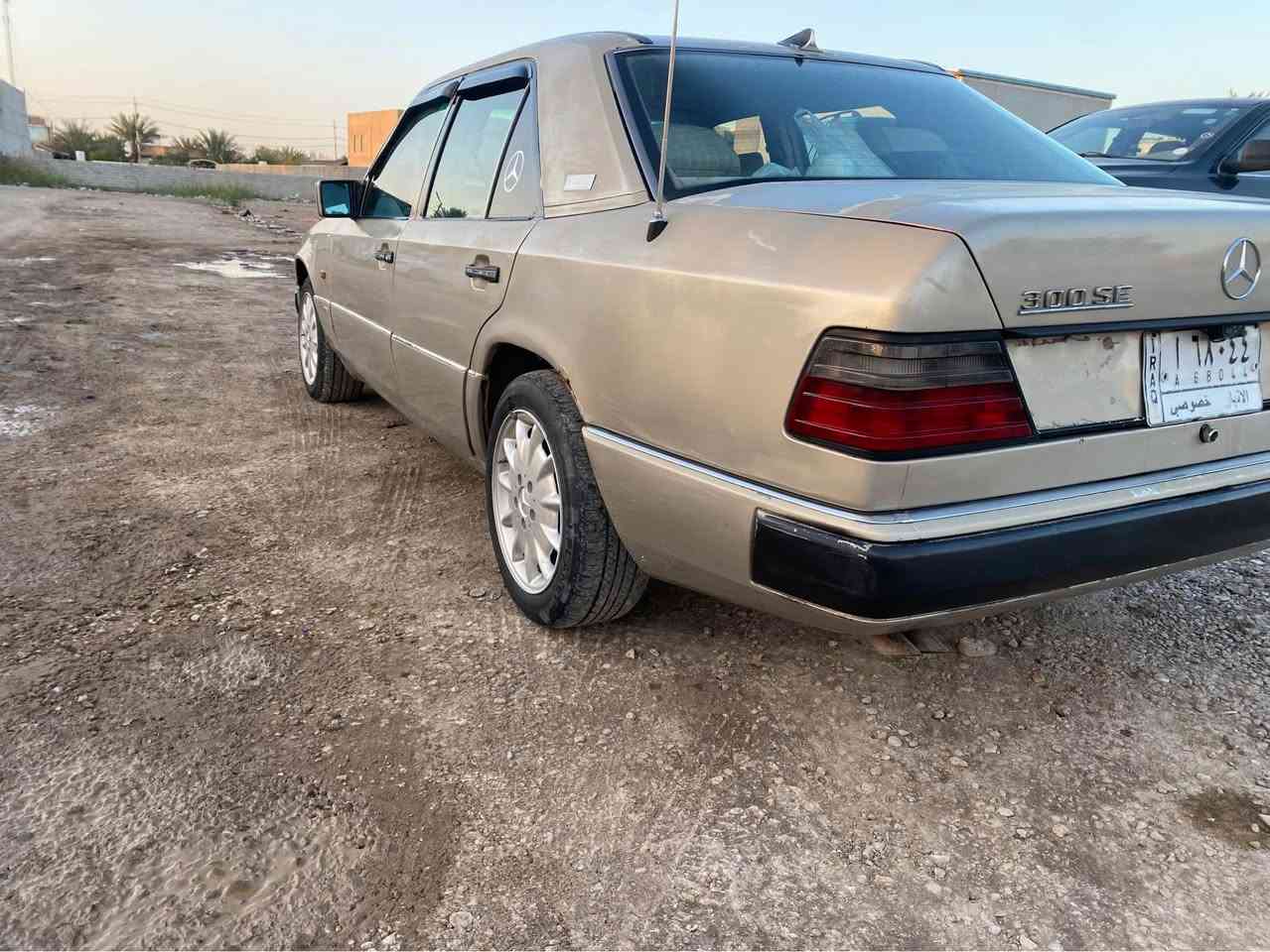 للبيع او مراوس ***********
مارسدس دب ٣٠٠ اصل١٩٩١ محرك بلاد ٣٠٠
محرك كير كفاله قًواعد دبل سليمه  مابيه نقص 
جاهزه سنويه ل٢٩ وهزه بسمي تحويل مباشر 
مكاني ديالى بعقوبه سعر ٤٥ وبيه مجال بسيط بعقوبة, ديالى
