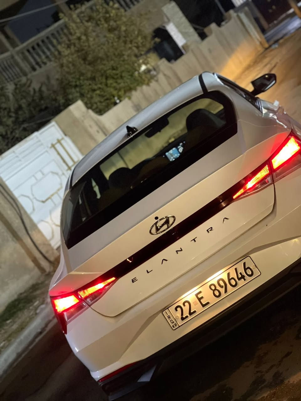 سلام عليكم النترا موديل 21

مواصفات 

بصمه 

تشغيل عن بعد 

رادارات 

نقطه عمياء 

مود درايڤ 

شاشه اعطال 

تبريد مناخ منفصل 
 

السياره خير من الله 
 

بدون دواخل بدون ايرباك 

كفاله كير ومكينه وبجم وجنطه كبس شركه

مابيها نقص برغي  

ماشيه 88 

السعر 149 وبيها مجال بسيط 

بسمي عربي تحويل ثاني يوم شرط التحويل

مكان السياره بغداد الغزالية للاستفسار 
***********
