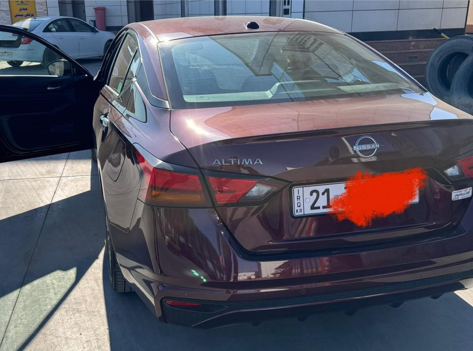 السلام عليكم ورحمة الله وبركاتة بيع او مراوس حسب قناعة
نيسان التما موديل 2025 رقم شمالي 

كفالة عامة من محرك كير  مواصفات  Sv رادارات 360درجة بصمة ابواب تشغيل عن بعد  بدون قطرة دواخل جامرلغ جهة السايق وايرباك ستيرن راجع 165وبيه مجال

مكان ديالى 

***********
