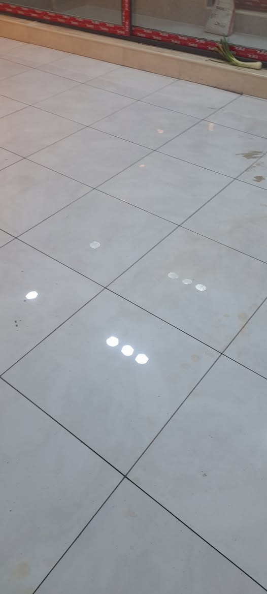 عماد المصري خلف سيراميك درجه اولى مقيم في بغداد الجديده ***********
