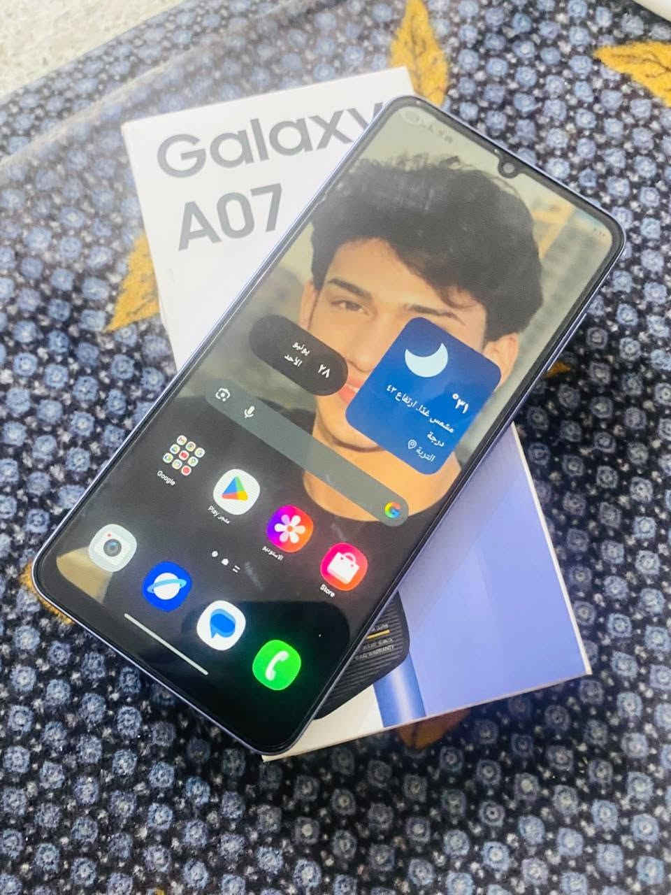 سللم عليكم اخون جهاز GwlqXyA07
ذاكره 127 

جهاز صارله يومين من ستخدمته جدن نضيف مثل مامبين بصوره جهاز تجي تفحصه بيدك 
نضيف وقوي وحته كارتونه وياه وشاحنته وكلشي .
يدعم بوبجي 60فريم حقيقي .
 كامرته تخبل اشكال لعدادات بيها فا اريد اراوسه ب ايباد 9 لو ايفون   سعره بسوك جديد 275الف 
ورجائن ليتعبني لايدخل خاص تفاصيل جهاز كلها كدام عينك ومتواجد وتساب فقط ***********
