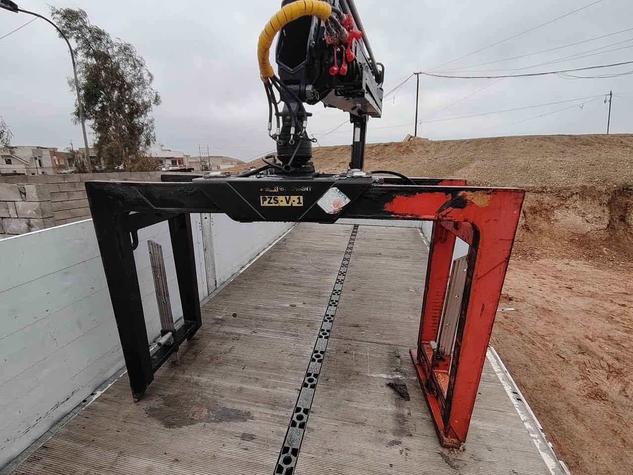 كماشه للبيع... اتصل.. ***********..... ***********
