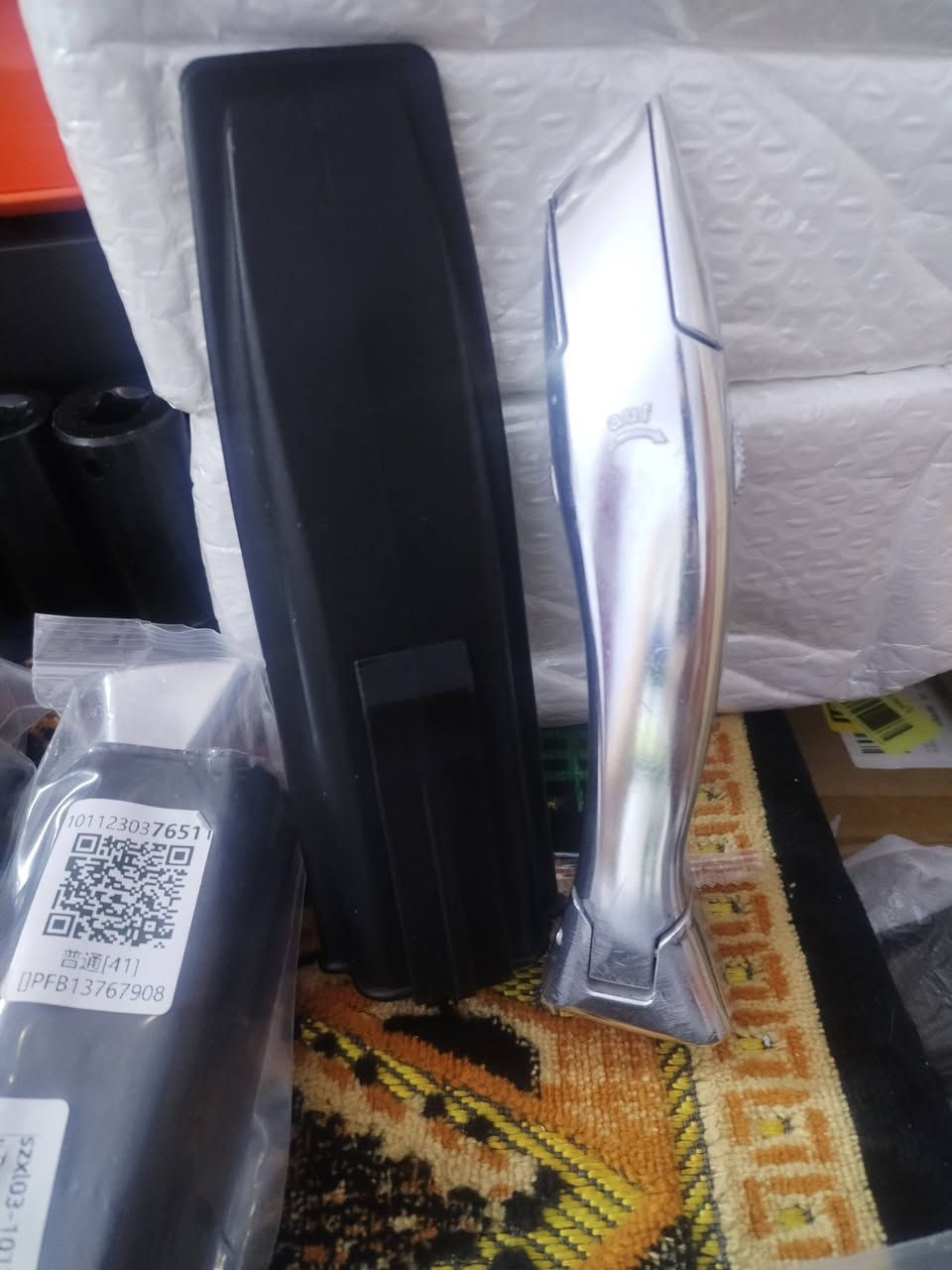 شباب كتر مصنوعه من الامنيوم قويه جدا مع كراب متوفر 4 قطع سعر القطعه 5 الف وبل عافيه ينباعن كلهن


**إذا كنت صاحب هذا الإعلان وتريد حذفه لأي سبب، رجاءا أرسل رسالة إلى الدعم الفني**