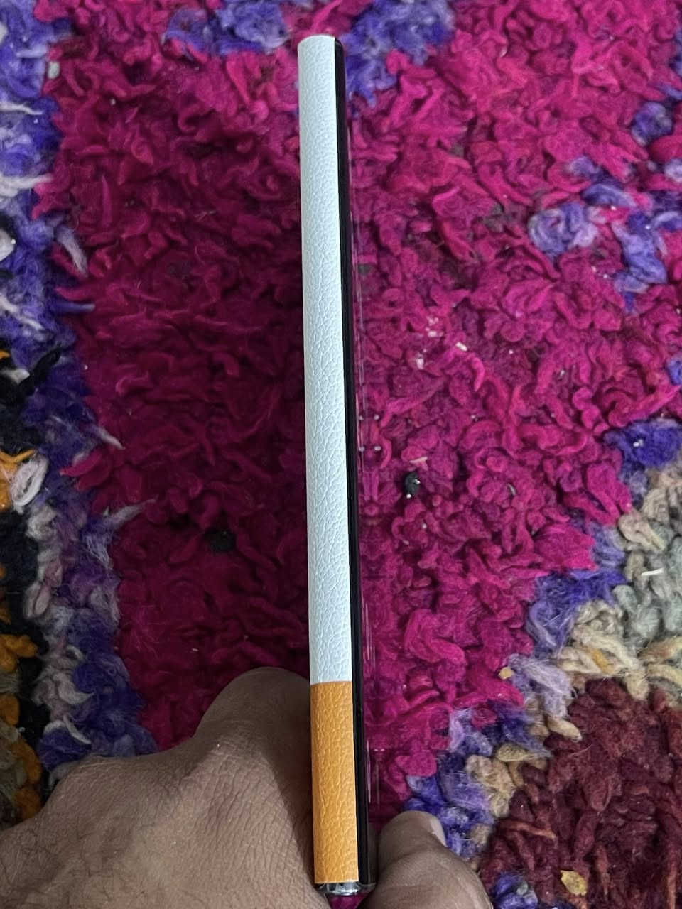 سلام عليكم متوفر s22الترا جهاز نضيف جدا دبل سيمكارت ويدعم شريحه إلكترونيه يعني 3شريحات شرق اوسط مامبدل بي شي فقط الشاشه وشاشه شرط تفصيخ اصليه صوته دمام ستريو فول الفول  مكاني بغداد حي اور *********** سعره 450وبي مجال للشراي المؤشراي رجائن لايخابر ولا يراسل والمايعجبه يعبر المنشور احبتي
