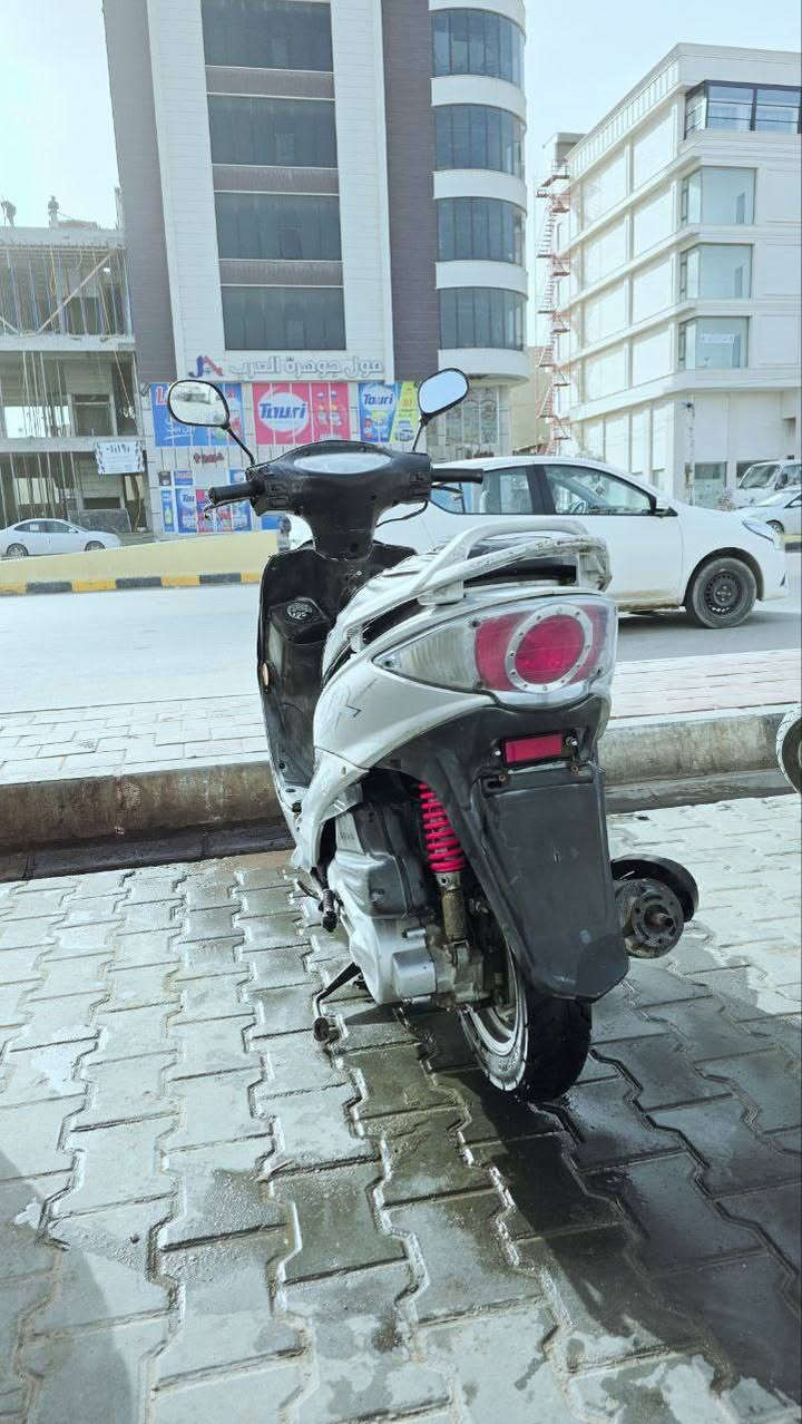 سلام عليكم دراجه كامكو جي فور جديد نضافه فول  كهربايات كله شغاله 450وبيه مجال الشراي تفاصيل تصل ع رقم *********** النجف الاشرف حي الأمير مقابل جوهره العرب النجف, العراق
