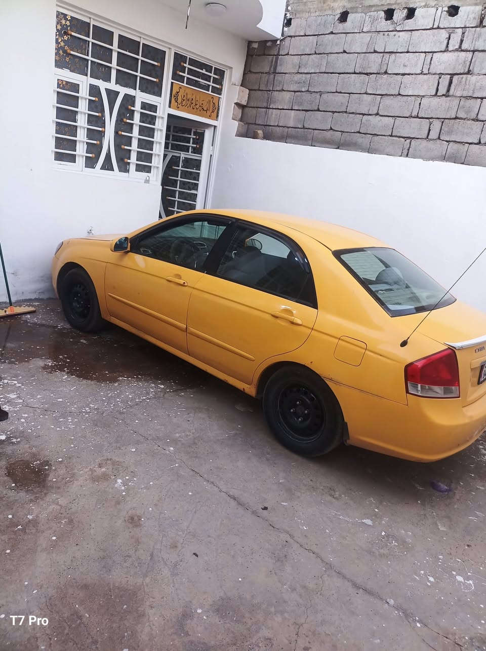سلام عليكم  سبكترا 2009 سعرها 78 وبيها مجال للجنايه باسمي مستعجل على بيعتها كاملة السياره تخم تاير تبريد شغال ترايك وين مايعجبك مكاني ديالى بعقوبة رقم الهاتف *********** اتصل واني بخدمت الطيبين
