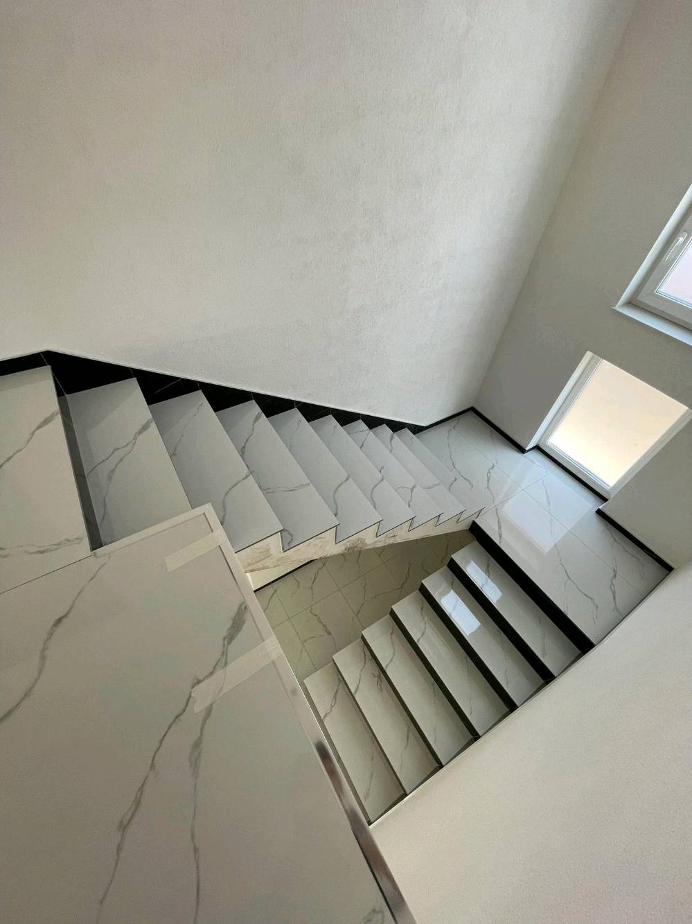 عمل بايات 
مرمر كرانيت سيراميك كلشي نشتقل