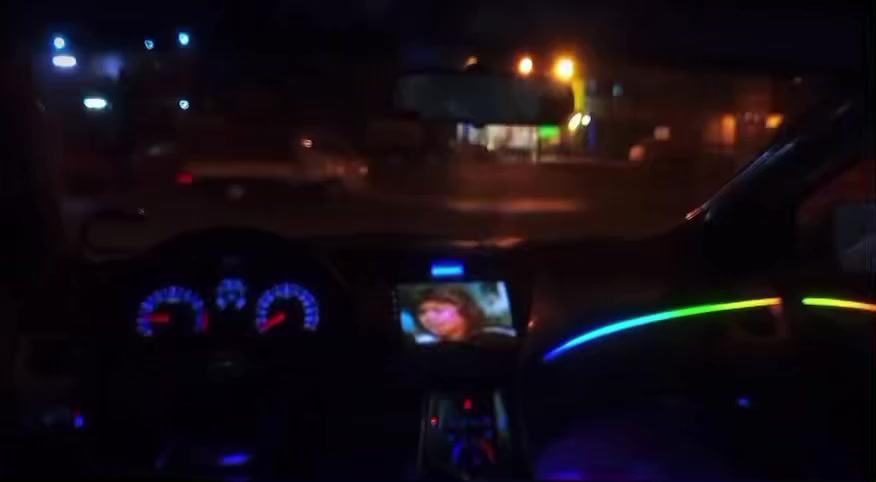 *الانترا موديل 14 خليجي 
*سيارة مكفولة من حادث بس بارد قليل 
*تخم تايرات 
*منضومة مال غاز بيه
*شاشا و تبريد 
*تحكمات ستير نص فول 
*لد داخلي شاد بيه 
*رقم إنكليزي 
***سيارة بسمي ساكن بغداد دورة
(سعر سيارة 107 وبيه مجال قليل )
سيارة حلوة خير من الله 
رقم هاتف ***********
