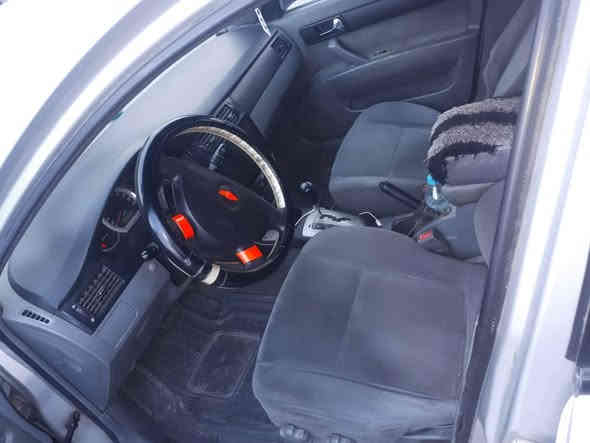 ئوپترا ٢٠٠٦
رەنگ سلڤەر
گێر و مکینە بشەرت 
گێر ئوتوماتیک 
مواسفات عادی 
داخلی گەلەک پاقژ
... 
سبخا وێ ٣ نیڤ قتعەنە یعنی نە قتعە کاملن 
و یا کحلی و سنگ و پشت کەبسن بێ داخلی
.....
سعرا وێ ٦٣ و مجال
 غرامە ٢٦٠ هوار دێ ژسعری هێنە خار

رقم : ***********
*********** دهوك
