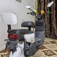 🔌 دراجة كهربائية شحن للبيع 📌 الموديل: HVS 2024 📆 مدة الاستخدام: 5 أشهر...