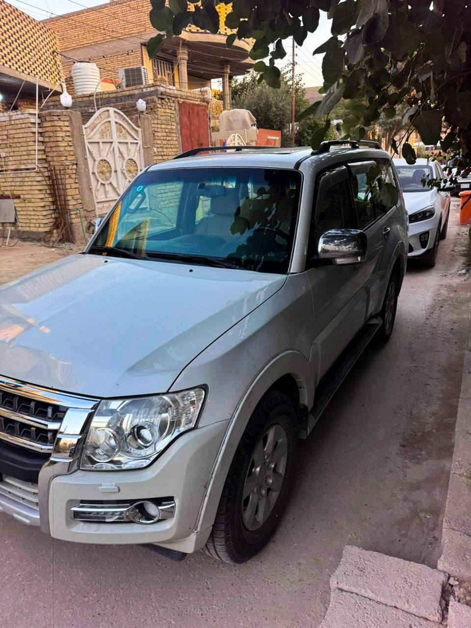 باجيرو 2014 فول موصفات حبتور
سعر 143 وبيها مجال 

 جاهزه السياره من كير مكينه جديده حداديه جديده جاهزه مابيها كل نقص من كهربائيات ومنضومة بانزين وفلاتر جاهزه للاخير
 وتحويل مباشر بسمي السياره 
ضرر السياره تبديل بنيد بدون داخل ورش صبغ الجاملغ الخلفي صور موجوده قبل الصبغ بي بارد ماعجبني وصبغته 
مكان السياره ذي قار الناصريه

 الرقم موجود اتصل لو واتساب اني مكلف بنشر 

***********
