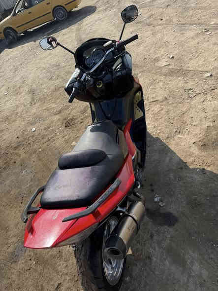 سلام عليكم تيماكس موديل 2011للبيع دراجه جاهزه بس الكفرات تجاري كلجات مال وسفي واقه مال كلجات رياضي وستيرن رياضي السعر 28بيهه مجال بصيط العنوان الشعب بوب الشام رقمي ***********متواجد واتساب بهاذ الرقم
