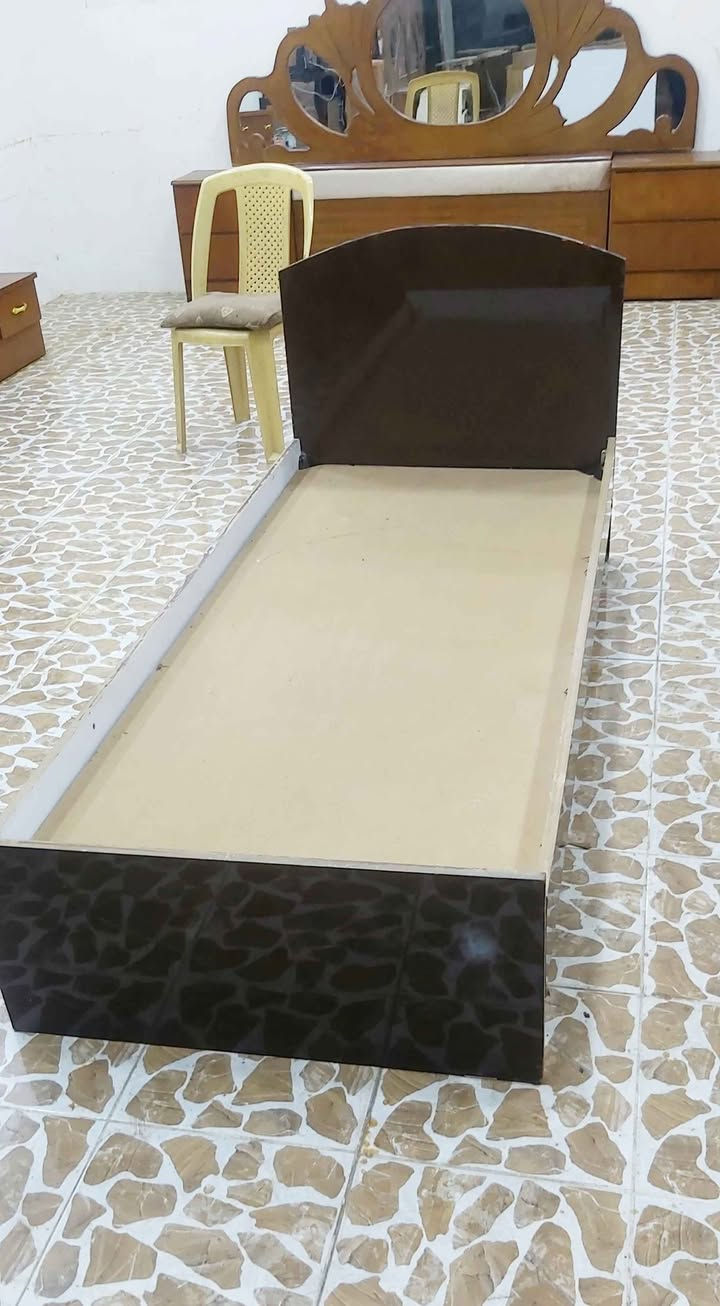 للبيع سرير نفر تركي السعر 30 
*********** كركوك, العراق
