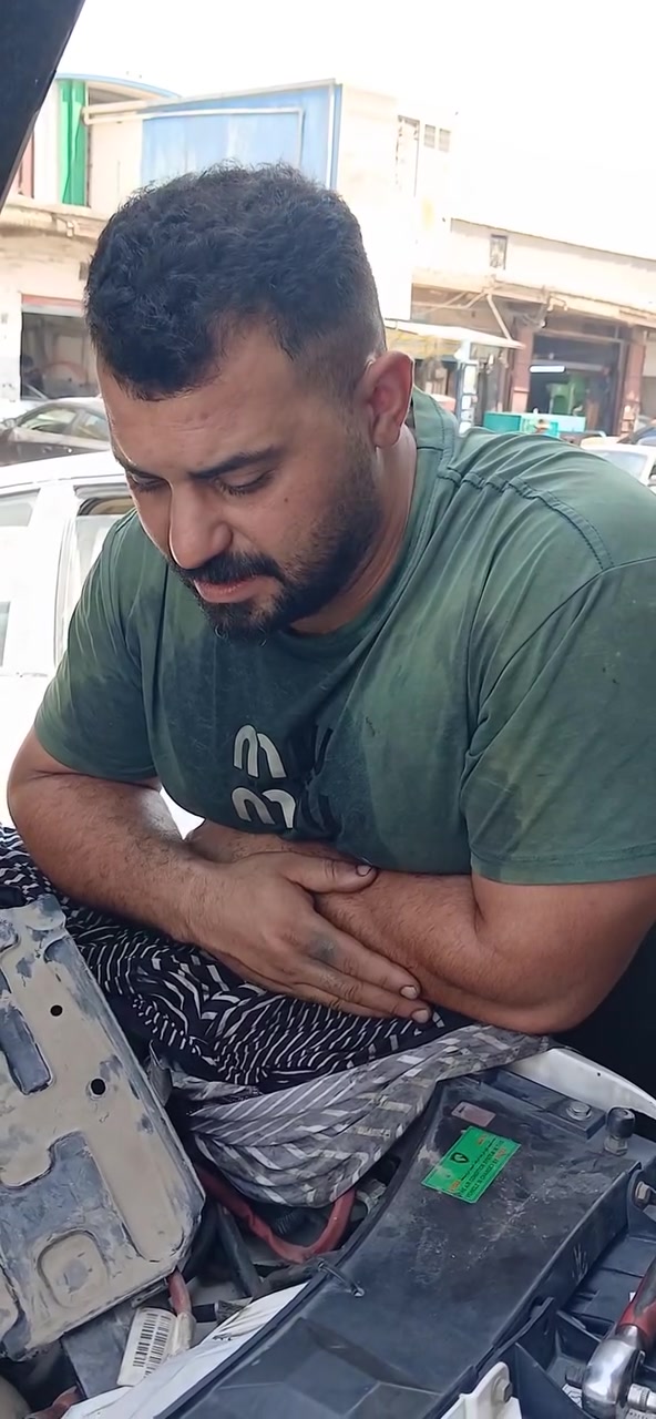 السلام عليكم ورحمة الله وبركاته
محل ابو ضرغام لتصليح الكير العادي وتبديل جميع انواع الكلجات 
العنوان الشيخ عمر شارع الاطفائية مقابيل مستشفى الطوارئ بالركن
***********
***********
#الجميع 
@الجميع 
ابو فهد الحيالي
