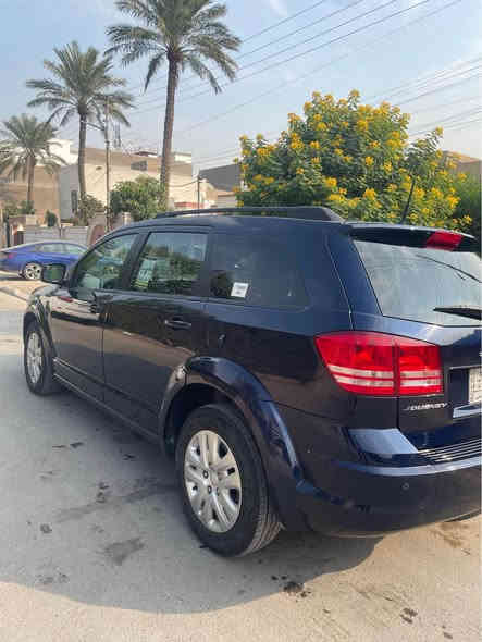 سلام عليكم دوج جورني 2020 السياره 4 سلندر 7 راكب السياره نضيفه وحلوه كلش حادثها مال امريكا ربع البنيد مصلح بارد وخشم الجاملغ السونر موجود بالصور رقم بغداد الجديد السعر 145 وبيها مجال بسيط العنوان بغداد حي حطين للاستفسار *********** بغداد
