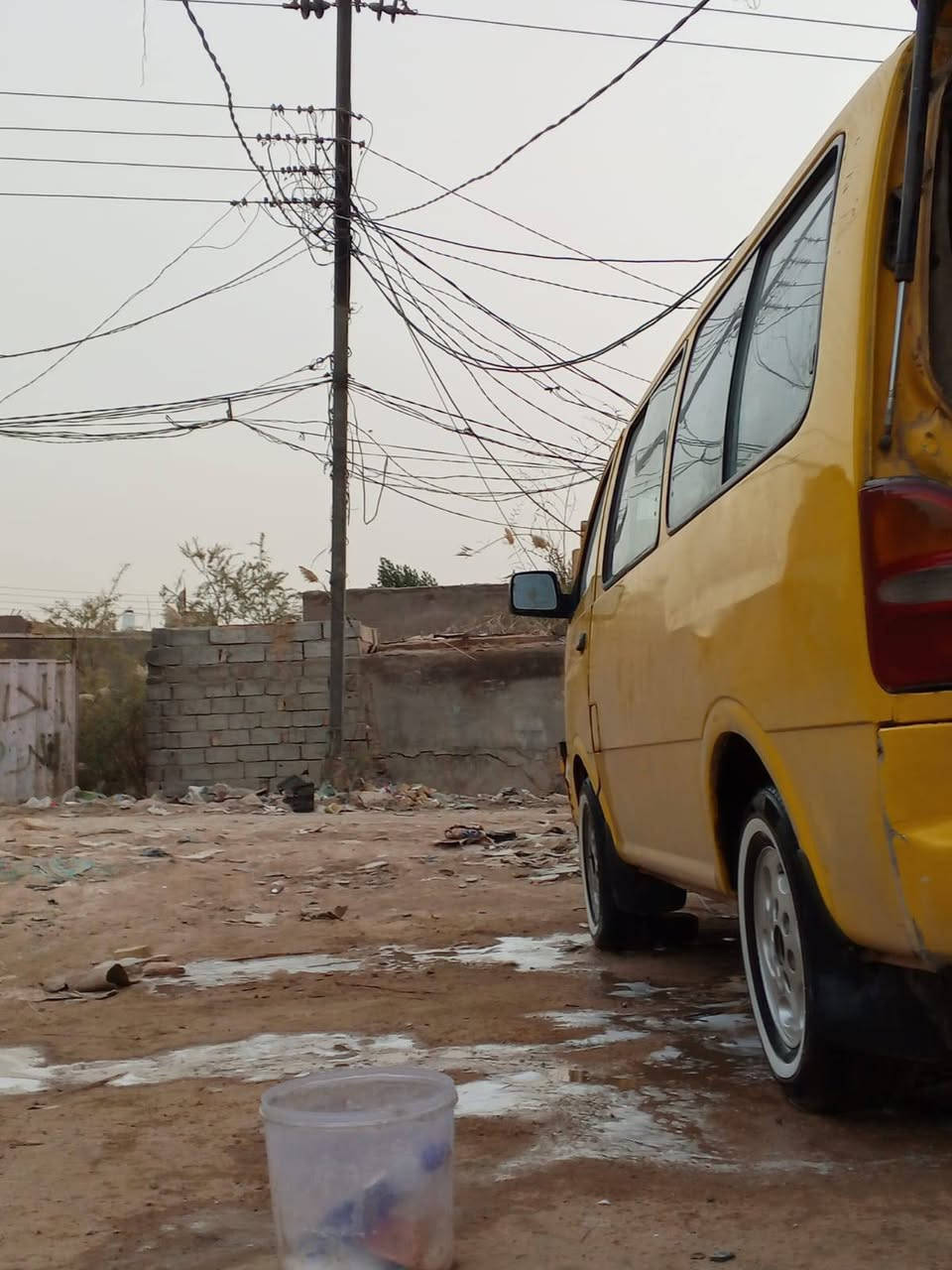 سلام عليكم بريجو موديل 96رقم بغداد مطلوبه غرامات 420 سنويه ساقطه هيه وصل خطه من 18 سيارة جاهزه صبغ عام تخم تاير مكينه وكير واكسن خير من الله باتري جديد عوزه شغلات دوشمه وكماليات مثل ما واضحه بصوره  الغرامات واسقاط السنويه ينقطعن من سعر سياره سعره 55وبيه مجال حك الجيه 
عنوانه النجف كوفه    لتواصل او الاتصال ***********
