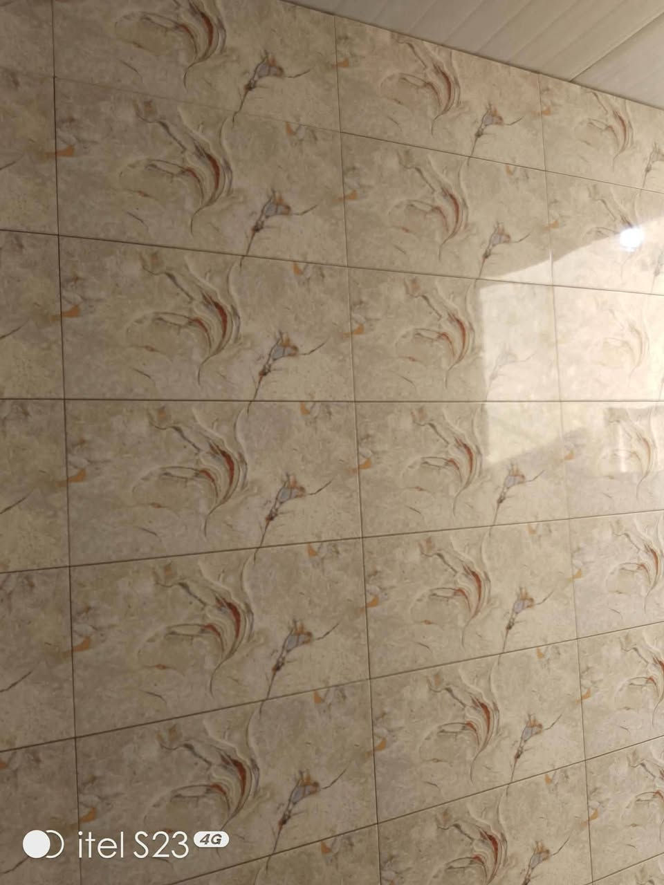 سلام عليكم /كادر سيراميك متفرغ مكاني الرمادي شغل درجه اولئ شغلنه ماده سمنت 
هـ***********
واتساب/***********
