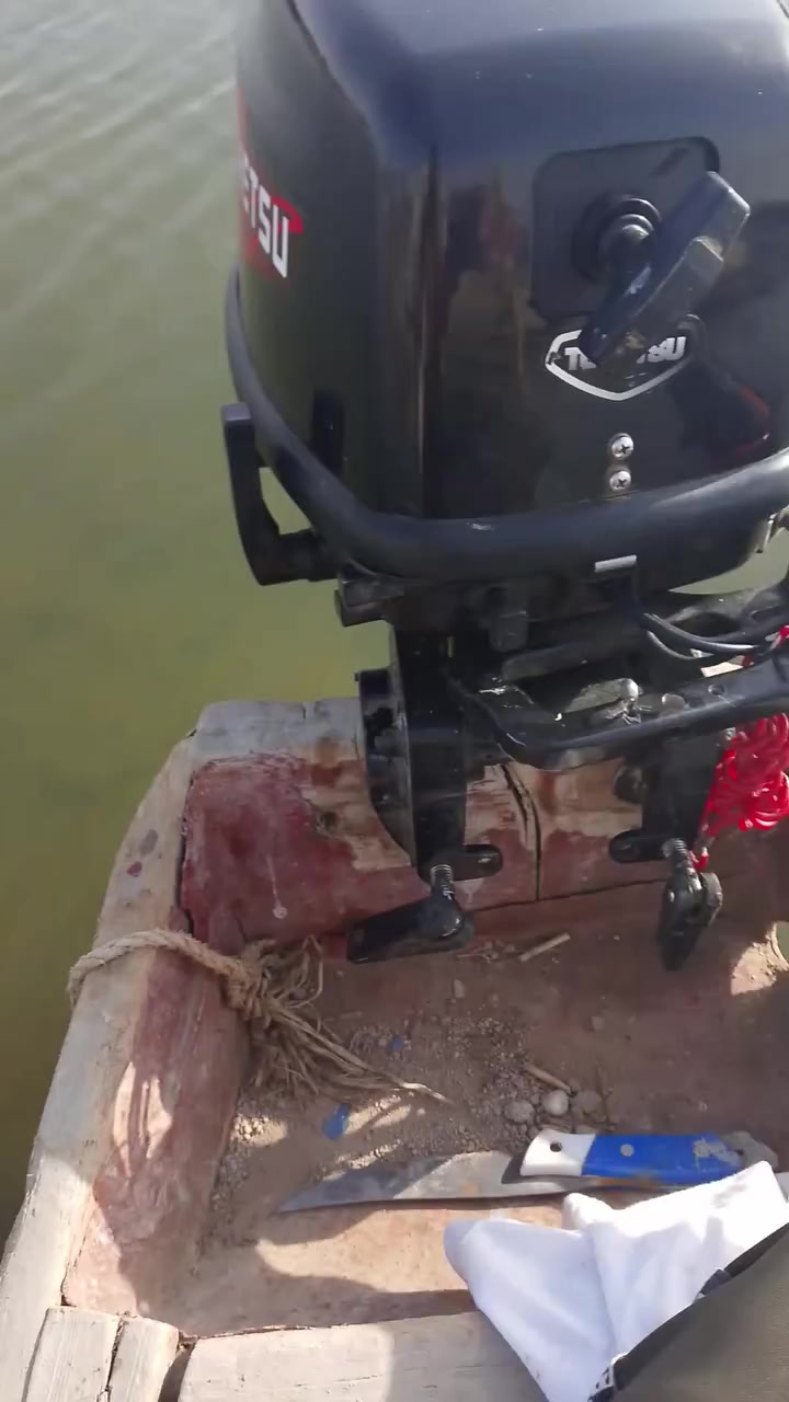 مكينه للبيع ام 8 توهاستو صيني ما مفتوح شرط الفحص معه بلم للبيع طول 14 ضراع نظيف كلش رقم ***********
