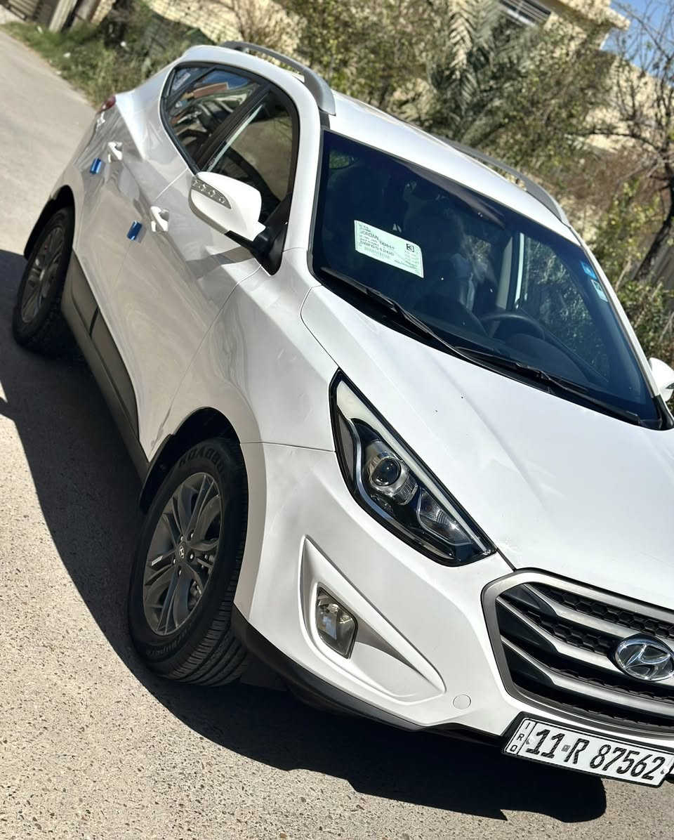 سلام عليكم شباب توسان 2015 شكل وموصفات ل16 لسيارة مال شركه الكاصد فول موصفات عدا البنراما مكفوله من الصبغ ولضربه ولتبديل بستثناء الجاملغ الامامي بي شخوط او راشي كلير فقط ماشيه ( 64 ) لسياره رقم جديد وهزه جديده وسنويه جديده لل2030  للاستفسار الاتصال على الرقم ***********
