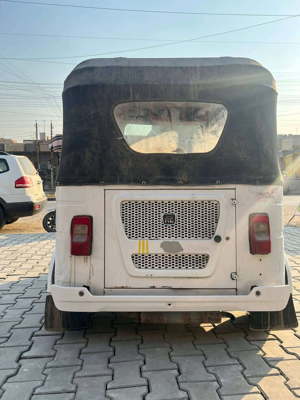 السلام عليكم تكتك موديل 21 رقم وسنويه تحويل ثاني يوم تكتك
بس دوس معمره فقط بعد 
بيها طخات زغار موضحات بصور تكتك خير من الله 
بغداد اشعب الاتصال ***********
