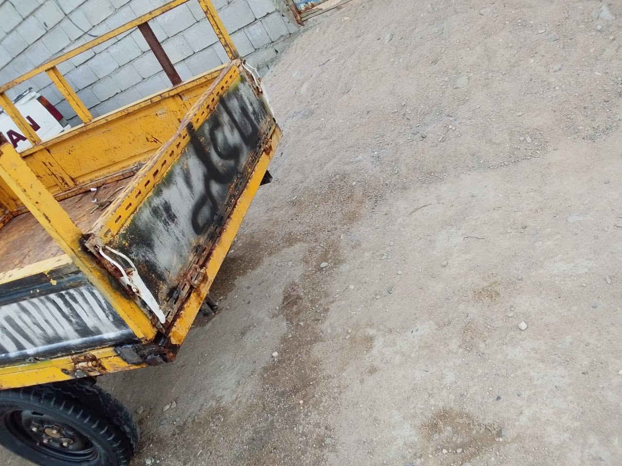 سلام عليكم اخوي ستوته ادوات مكفوله مكينه ما مفتوحه 
اكسن لطش كهربائيات شغاله شاصي نضيف 
***********
سعر 800 وبيه مجال لشراي
