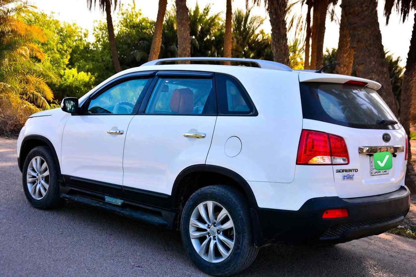 للبيع: كيا سورنتو 2011
​السيارة بمواصفات خليجية مميزة وجاهزة من كل النواحي (شغل واطلع).
​✅ المواصفات العامة:
​الموديل: 2011.
​المحرك: 6 سلندر.
​ 7 راكب.
ماشيه 185الف كم
​المواصفات: فول مواصفات (بانوراما).
‏بصمه تشغيل
‏بصمة بوب
‏شاشه كبيره كامره خلفيه
‏حساسات خلفيه
‏تبريد وتدفئه
‏حداديه فول
​التبريد: 3 قطع تبريد ثلج .
​الداخلية: كشنات جلد  + شاشة لمس.
​. السيارة جاهزة "على الآخر" وما محتاجة أي مصروف.
​الضرر: صبغ في الجاملغ (جهة السائق) والبنيد فقط.
​ملاحظة: الضرر خارجي فقط، بدون دواخل نهائياً، والشاصي سليم 100%.  +السونار موجود بالصور
​💰 السعر:
​السعر المطلوب:148 ورقة$.
​📍 المكان: [ذي قار. قضاء الرفاعي]
📞 للتواصل والاستفسار: [***********]
ملاحظه: غير متواجد على الخاص  تكدر تراسلني واتساب او ترمش عليه واني اتصل عليك ♥
