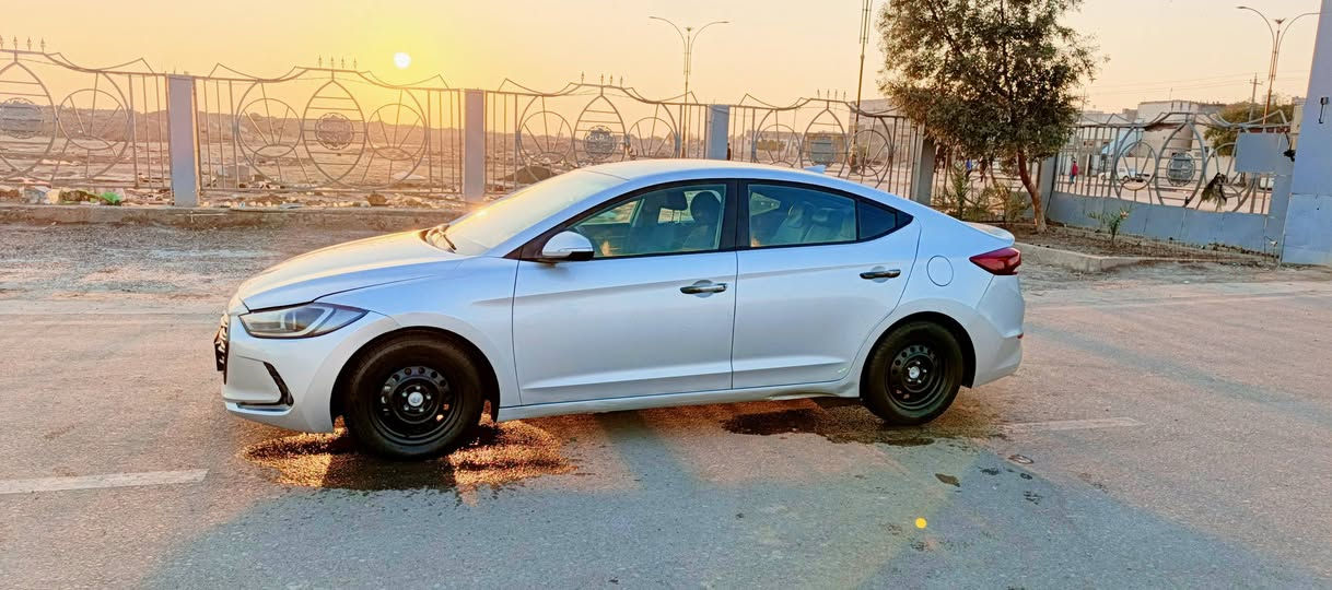 الانتره وارد كندي مديل 2017كفاله سعر 115قفل
مكينه كير حداديه وتبريد كفاله مكفوله ضربه وتبديل وصبغ
رقم ذي قار دولي حجم المحرك 2000دوش 
عنوان بصره ***********
***********
