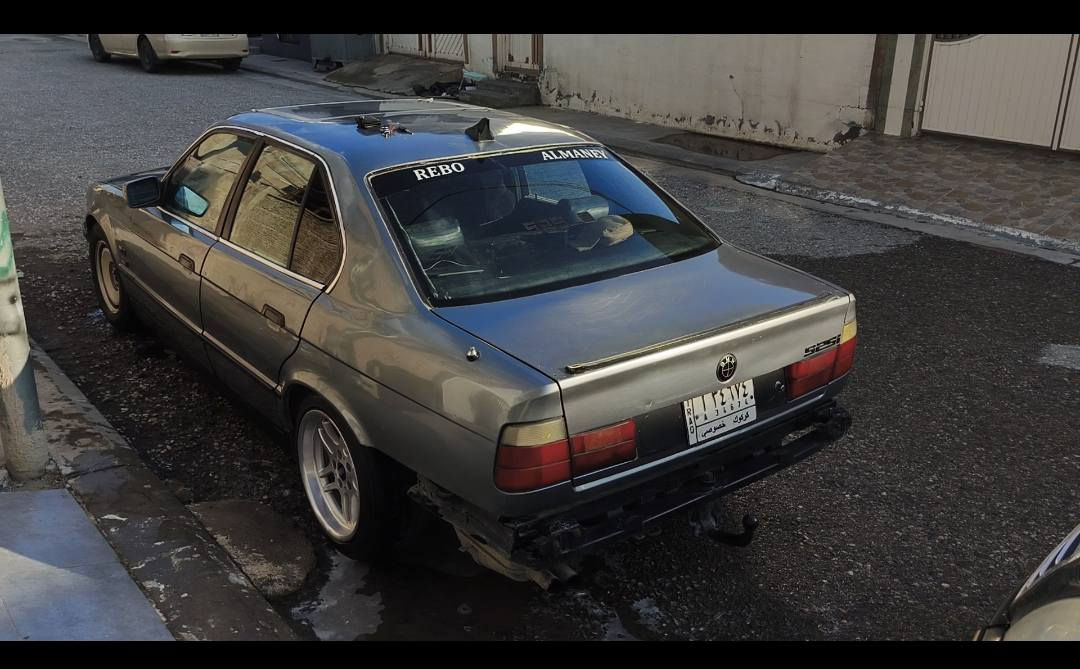🚗🔥 BMW E34 525i – للبيع 🔥🚗
موديل 1990 | أوتماتيك كهربائي ⚙️
وارد ألماني 🇩🇪 | سيارة قوية ونشيطة 💪
✔️ فول كهرباء
✔️ سقف سلايد ☀️
✔️ دكمتين كهرباء
📍 الموقع: سليمانية – الشراي
🚗 المراوس يكون بس بالحضور للسليمانية
📍 رقم كركوك
⚠️ ملاحظات:
والضرر فقط السقف واكع عليه سكيفه
اكسل بي صوت
تبخير خفيف أحياناً
نقص تك أمامي من الوياله
المحرك كبسوه زين
📸 دقّق بالصور زين قبل لا تجي
💰 السعر: 35 (بي مجال)
💥 شرط تحويل
🔄 مراوس حسب المزاج السليمانية, العراق


**إذا كنت صاحب هذا الإعلان وتريد حذفه لأي سبب، رجاءا أرسل رسالة إلى الدعم الفني**