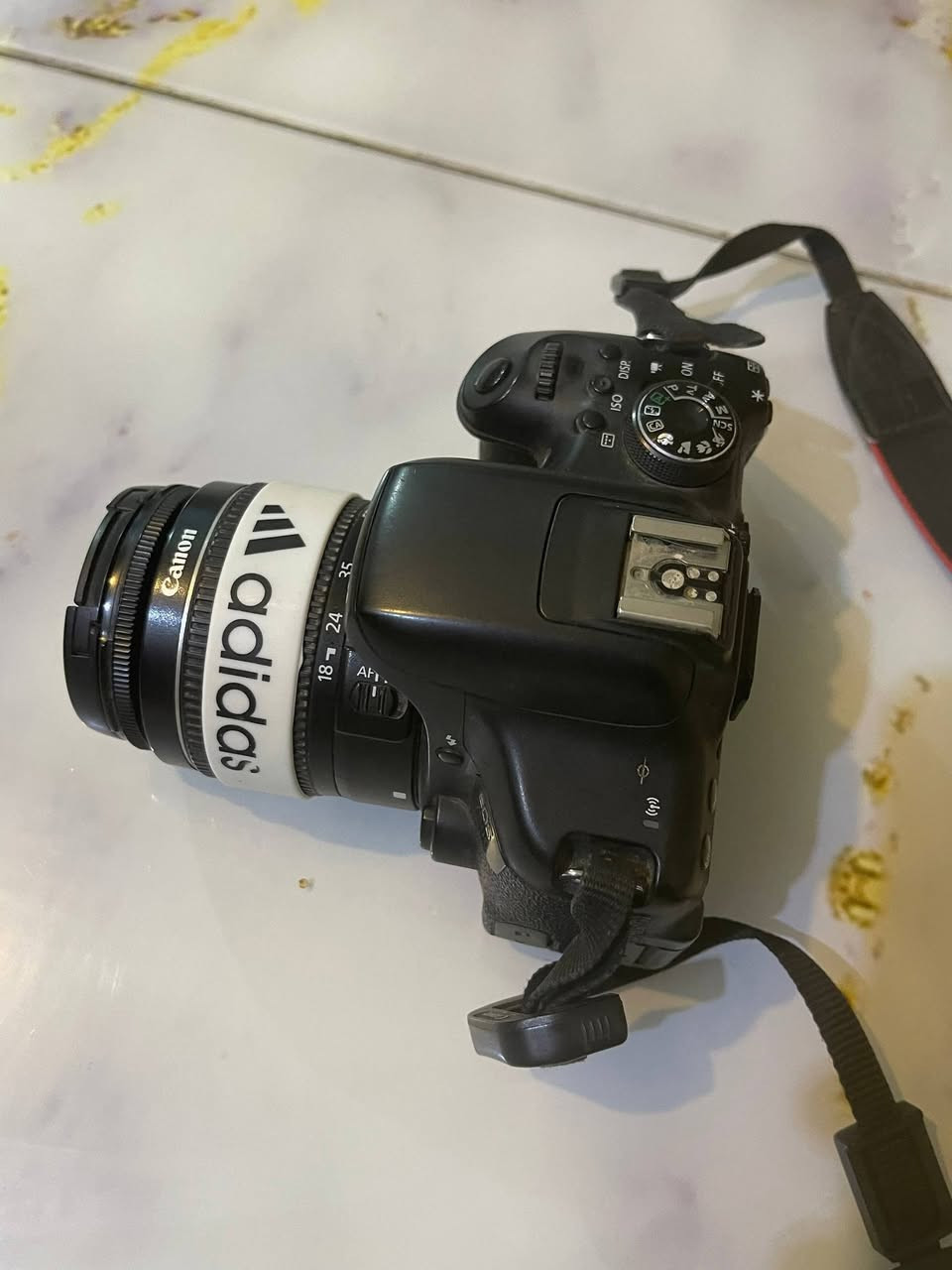 للبيع ...
كامرة كانون 750D
شاشة قلاب 
18-55mm عدسة
ملحقات . شاحنة .جنطة .حزام كتف .رام 16 گيگة
مكاني ناصرية سوق الشيوخ سعر 400


**إذا كنت صاحب هذا الإعلان وتريد حذفه لأي سبب، رجاءا أرسل رسالة إلى الدعم الفني**