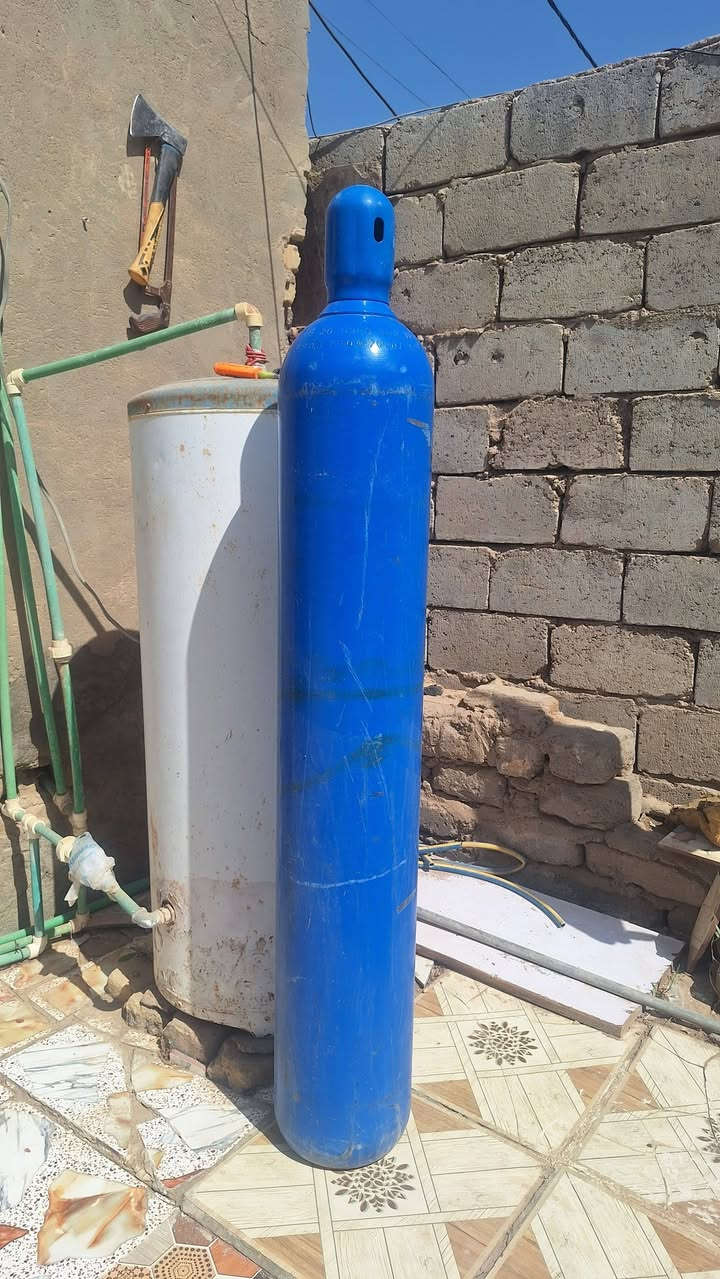 بسم الله قنينه اوكسجين. جديده اخذته. بزمن كورونا. وبقت. عندي سعرها 75 بيها مجال. شامية حي العسكري الغربي ***********
