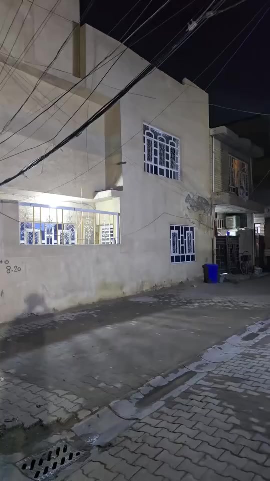 للبيع دار تجاري ركن ***********
100 تجاري شارع ابو هاتو
