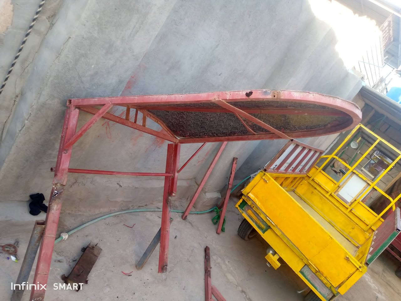 قمريه فقط فوق راس سايق صير على اي ستوته كامله ابو الخصيب سعر 25الف شراي يتصل ***********
