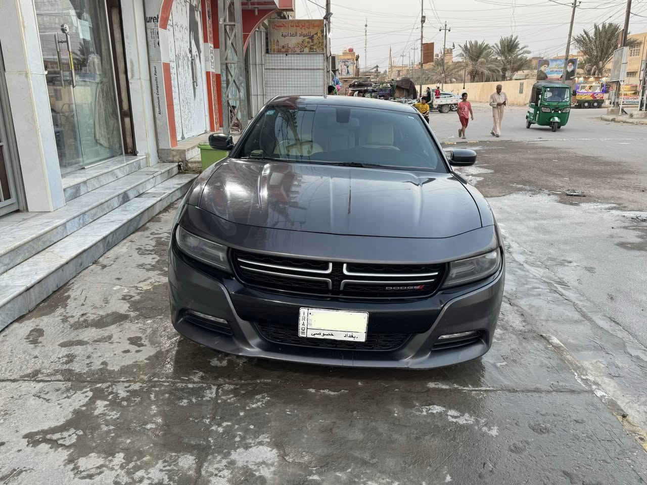 السلام عليكم 
جارجر 2015 كلين وارد كندي لا غرق ولا ضربة رقم بغداد

بأسمي  السيارة نظيفة من دخلت للعراق لليوم على ايدي ممشتغلة خط 

ماشية 118 

مواصفات عادية 

شاشة   صغيرة 

كامرة حساسات 

تحكم استيرن  تشغيل عن بُعد

بيها بارد  فقط 

السعر 185وبيه مجال 

وأي استفسار هذا رقمي ***********

مكان السيارة ناصرية  والشراي بي خير ويدلل
