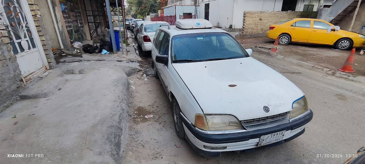 السلام عليكم اوبل اوميكا ستيشن 20
موديل 92 سنوية 28 كير عادي جديد 
تبريد سبلت سقفي 
صبغ ومعجون بالخلف فقط
مكينة وكير واكسل وصدر شرط 
السعر 32 وبيهة مجال.مكاني بغداد غزالية *********** واتس وخط
