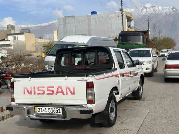 سەرەتا بەناوی خوای گەورە 
نیسان پیکاب بۆ فرۆشتن ٢٠١٠ مەکسیکی سعری ١٤٣ معامەلە  
رەقەمو سەنەوی تازەیە بەناوی خۆمانە  سەیارەکە بێ بۆیاخە دوسێ پەلە ساردی هەیە شایەنی باس نییە لەزگەی بیلادیە  سەیارەکە زۆر جوانو رێکو پێکە گێڕو مەکینە و ئەکسل و تەقەو رەقە بەشەرت سەیارەی ماڵە هی مەعرەز نییە   
سعری ١٤٣ گەلاو معامەلە موشتەری تەلەفون بکە جوابی چات و کۆمێنت نادەمەوە لەگەل ڕێزم
شوێن پیرەمەگرون 
*********** 
ئادمین گیان🤍
