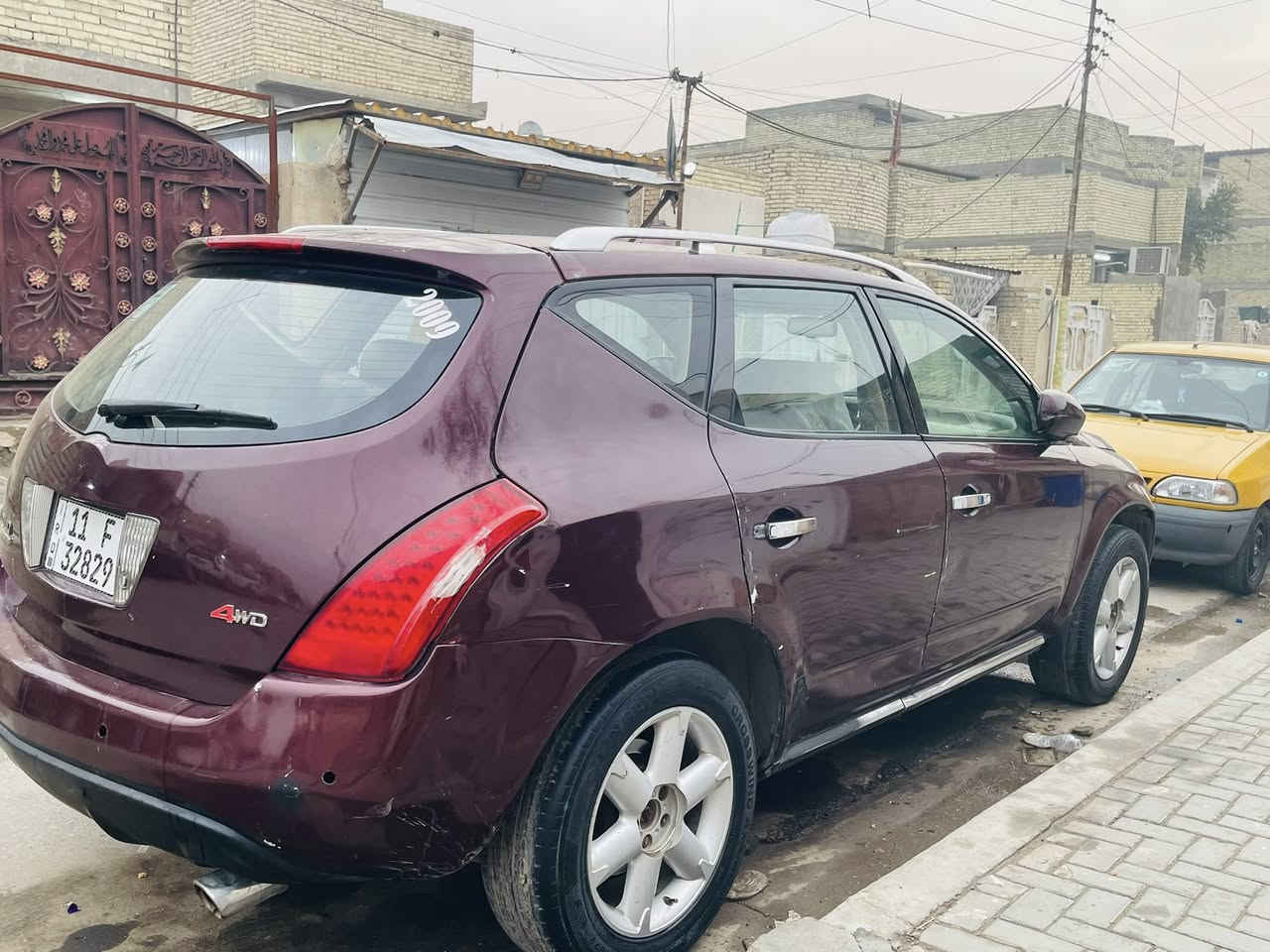 السلام عليكم بيع او مراوس حسب القناعه
السعر 55 وبيهه مجال رقم بغداد دولي تحويل مباشر 
نيسان مورانو مديل 2008 كير ومكينه خير من الله 
فول مواصفات فتحه بنرامه 
تبريد بوري مكسور فقط 
حداده 80‎%‎ بيهه نواقص بسيطه جدا 
مصبوغه عام للجماليه وارد امريكي ضربتهه جاملغ خلفي فقط 
مكاني بغداد العبيدي ***********
