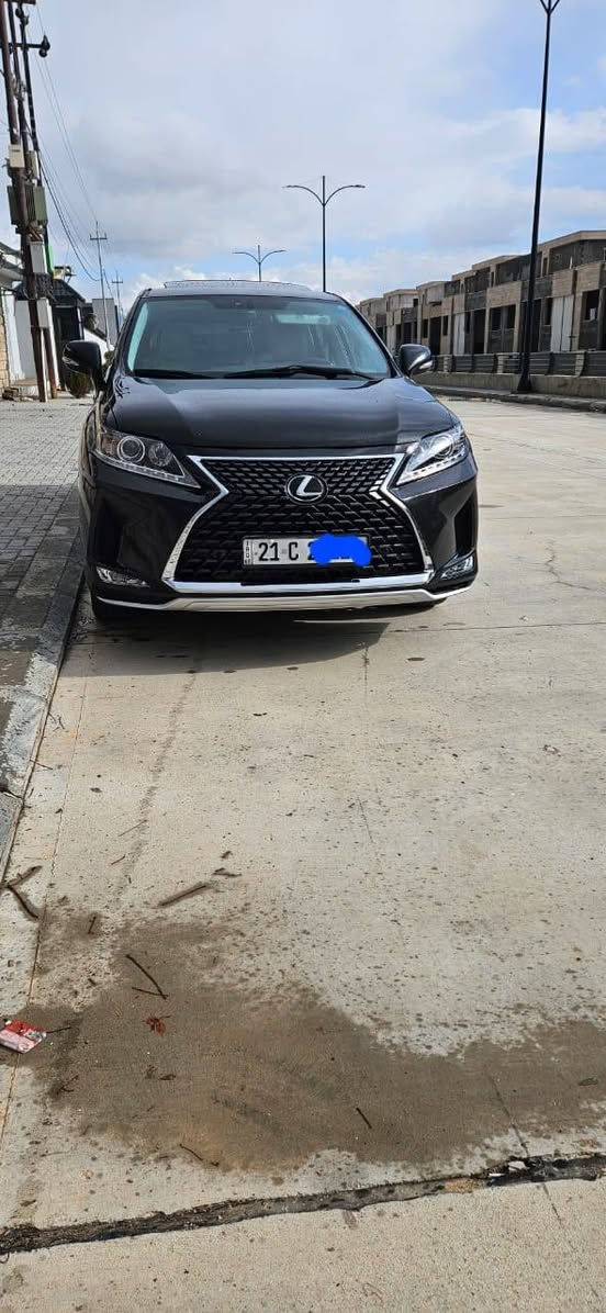 لكزس موديل 2012 محرك 6 سلندر جير محرك بالشرط رقم جديد ماشا 159 والسعر 160 وبي مجالم رقم الهاتف ***********
