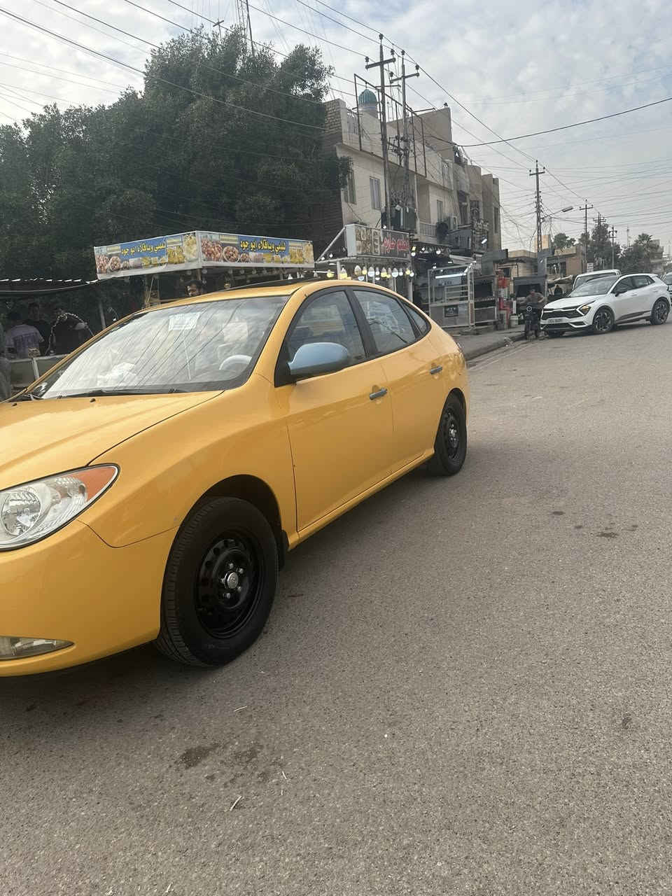 سلام عليكم
الانترا 2009 رقم بغداد نكليزي تحويل مباشر 

سياره جاهزه صبغه جديده مال جناي 

فول مواصفات عدا البصمه فتحه سلايت تحكمات جهتين 

شاشه وكامره دواره منضومه زنون دوشمه كامله 

مكينه وكير جدد مال حاويه مكينه 2000 دوش صدر امامي خلفي جديد سياره نضيفه بشكل سونار بلمنشور 

مكاني بغداد الكاظميه سعر 87 وبيه مجال بصيط 

هـ ***********
