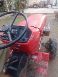 للبيع مكينه 18حصان مع رباشة كهربائيات كلة شغال وراها رباشة فوس جديد دب...