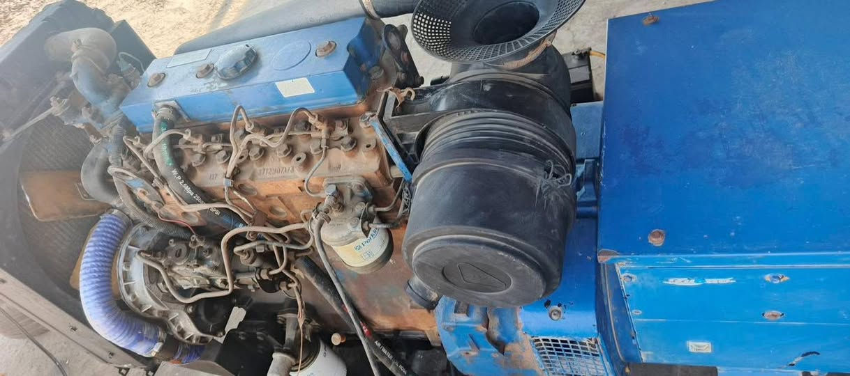 للبيع مولد بيركز لا تنقيص ولا تبخير جاهزه وخير من اللّٰه ١٥٠ امبير
جاهزه
ومربوطه على الكهرباء تجي تفحص وتشيل السعر 26 ورقه قفل
مكاني بابل
***********
