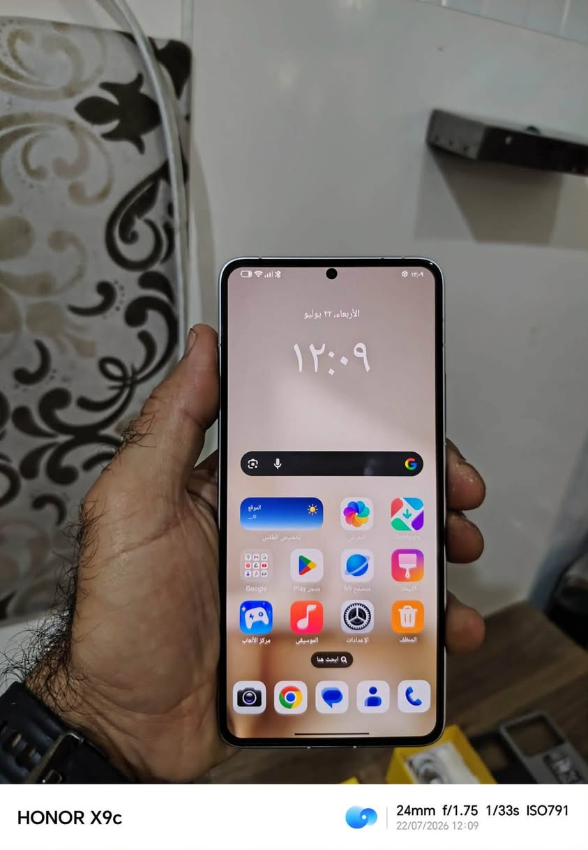 السلام عليكم
بوكو F6 pro 

 الجهاز نظافه 100٪ ملحقات كامله كله
الشاشه
6.67 بوصة - 120 هرتز - AMOLED الذاكرة 512  جيجابايت  الرام12 جيجابايت الكاميرا50 + 8 + 2 ميجابكسل المعالجSnapdragon 8 Gen 2 البطارية والشحن السريع5000 مللي أمبير - 120 واط 
ببجي 120 فريم
السعر530 او مراوس برد مجك حصرا
***********
