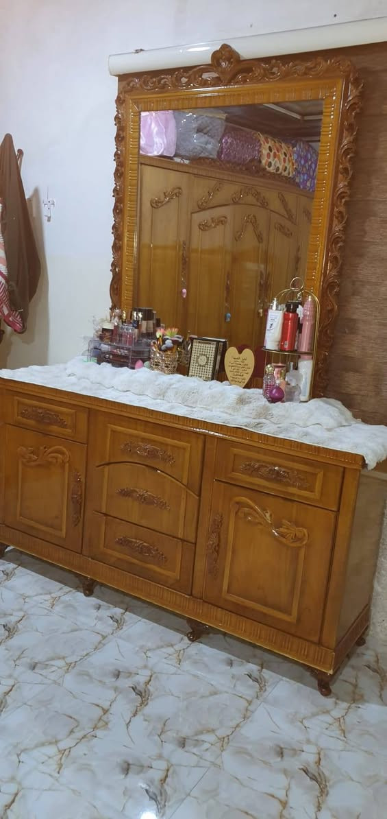غرفه نوم للبيع بدون قنصور اخو جديد اصلي 
للتواصل ***********
***********
