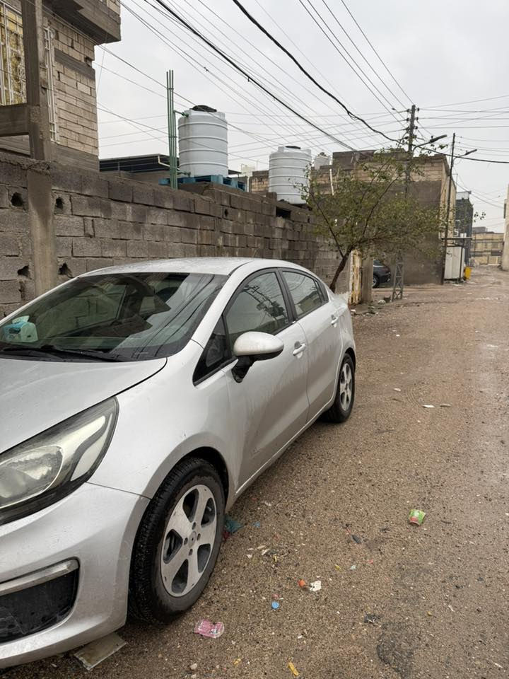 السلام عليكم
ريو موديل 2016 السيارة كفالة من العيب الشرعي ول صبغ العام بيها رشات صبغ اثر طخات السيارة جاهزة من كل النواحي كير مكينه الرقم : ***********
